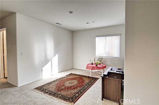 Detail Gallery Image 9 of 26 For 202 Bay Laurel Ct, Vista,  CA 92083 - 3 Beds | 2/1 Baths