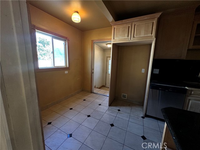 Detail Gallery Image 4 of 34 For 13424 S Budlong Ave, Gardena,  CA 90247 - 3 Beds | 1 Baths