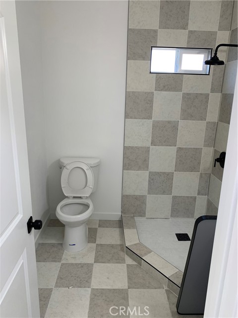Detail Gallery Image 14 of 24 For 1209 W 40th Pl, Los Angeles,  CA 90037 - 2 Beds | 1 Baths