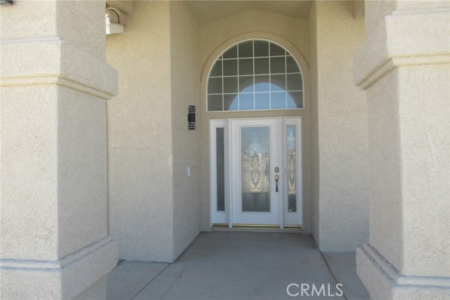 Detail Gallery Image 3 of 36 For 11604 Itoya Vista St, Apple Valley,  CA 92308 - 3 Beds | 2/1 Baths