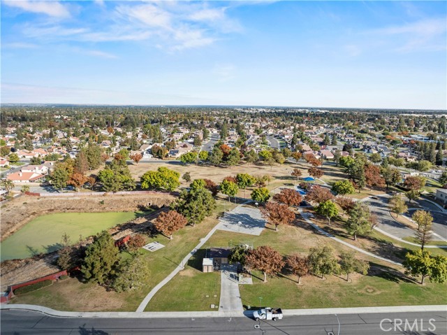 Detail Gallery Image 14 of 73 For 10213 Single Oak Dr, Bakersfield,  CA 93311 - 3 Beds | 2/1 Baths