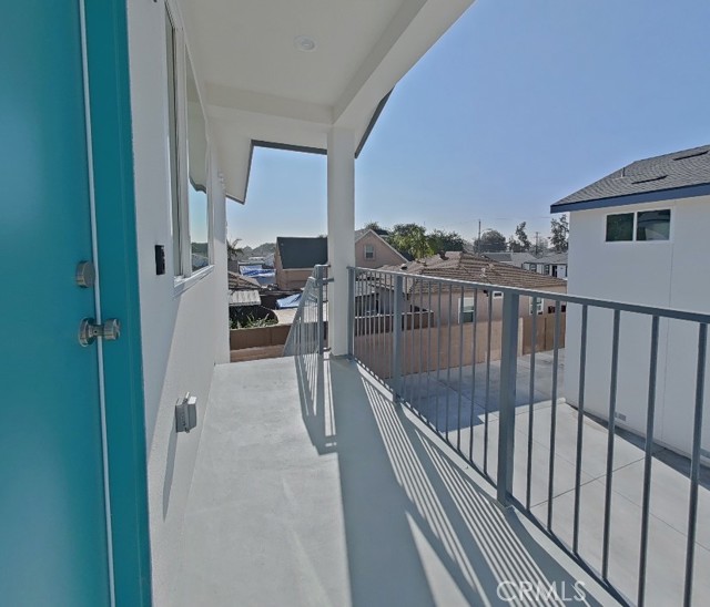 Detail Gallery Image 14 of 55 For 6118 Amos, Lakewood,  CA 90712 - 9 Beds | 7 Baths