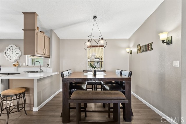 Detail Gallery Image 14 of 58 For 4901 Green River #303,  Corona,  CA 92880 - 3 Beds | 2 Baths