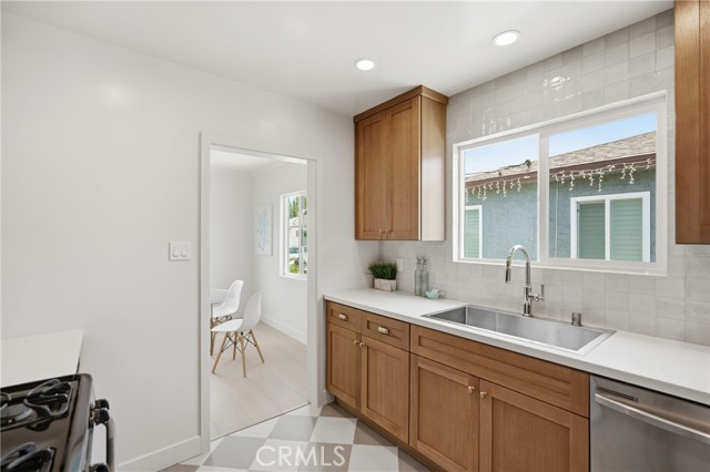 4750 W 133rd, Hawthorne CA: https://media.crmls.org/medias/721ddb5a-9218-4e35-a1eb-fc818d8b122f.jpg