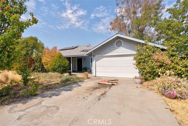 Detail Gallery Image 1 of 1 For 17096 Crescent Dr, Madera,  CA 93638 - 3 Beds | 1/1 Baths