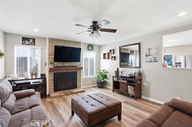 Detail Gallery Image 5 of 39 For 380 Highland Dr, Santa Maria,  CA 93455 - 3 Beds | 2 Baths