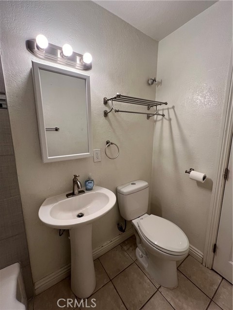 Detail Gallery Image 21 of 27 For 706 Woodgate St, Lancaster,  CA 93534 - 3 Beds | 2 Baths