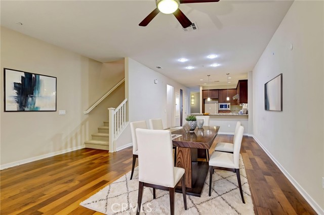 Detail Gallery Image 8 of 37 For 1568 W Artesia Square #E,  Gardena,  CA 90248 - 2 Beds | 2/1 Baths