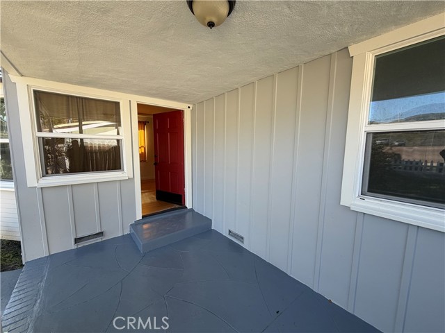 Detail Gallery Image 4 of 18 For 10563 Irma Ave, Tujunga,  CA 91042 - 3 Beds | 2 Baths