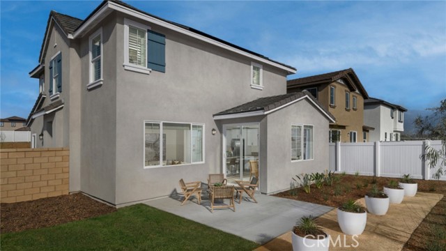 Detail Gallery Image 12 of 18 For 2456 Gunner Ridge Way, Rialto,  CA 92377 - 3 Beds | 2 Baths