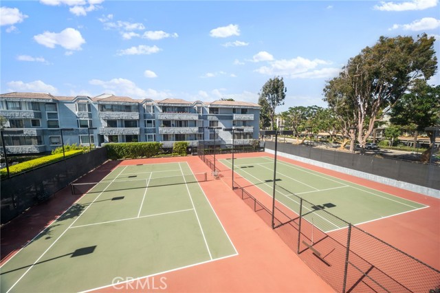 Detail Gallery Image 23 of 28 For 311 Bora Bora #213,  Marina Del Rey,  CA 90292 - 3 Beds | 2 Baths