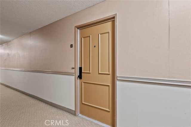 Detail Gallery Image 22 of 30 For 5400 Newcastle, Encino,  CA 91316 - 2 Beds | 2 Baths