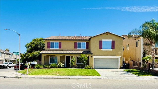 11958 Sunstone Court, Eastvale CA: https://media.crmls.org/medias/7221d18a-8e58-4ada-bf6a-a93730913f12.jpg