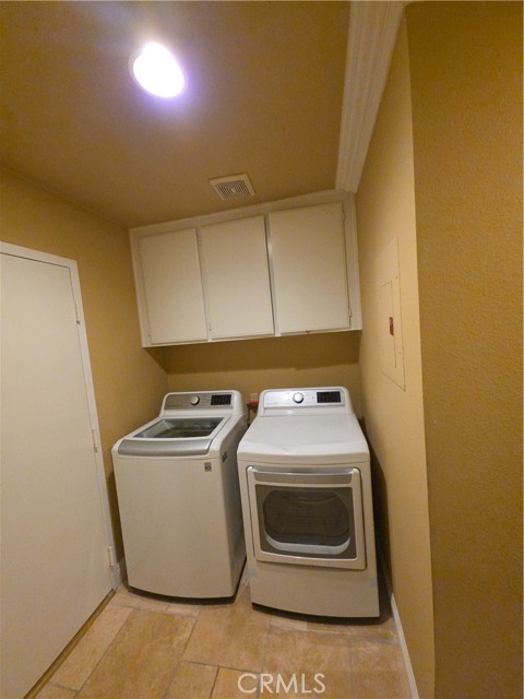 Detail Gallery Image 28 of 35 For 24210 Jasper Lake Ln #52,  Lake Forest,  CA 92630 - 3 Beds | 3 Baths