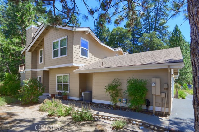 Detail Gallery Image 2 of 57 For 40507 Road 222 #102,  Bass Lake,  CA 93604 - 3 Beds | 2/1 Baths