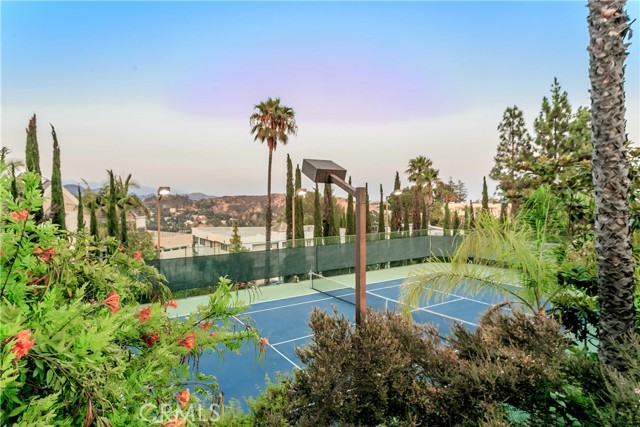 Detail Gallery Image 159 of 200 For 7930 Vulcan Dr, Los Angeles,  CA 90046 - 7 Beds | 8/1 Baths