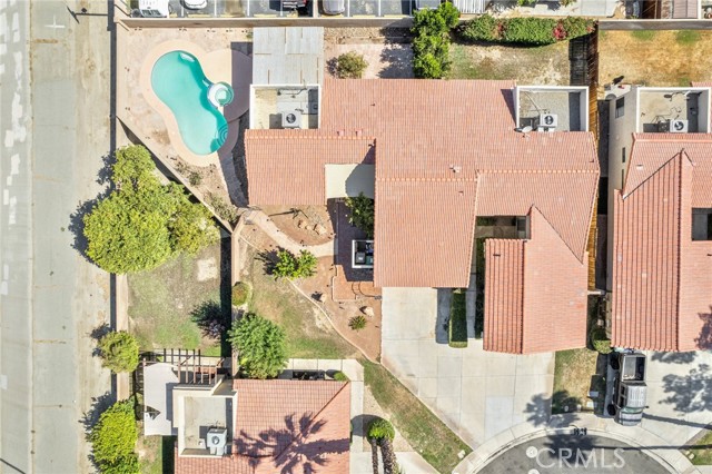Image 37 of 43 For 43349 Martini Court B