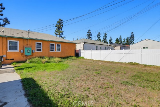 9132 Crenshaw Boulevard, Inglewood CA: https://media.crmls.org/medias/72241fdc-1d65-4ef9-9554-8034fb7499ca.jpg