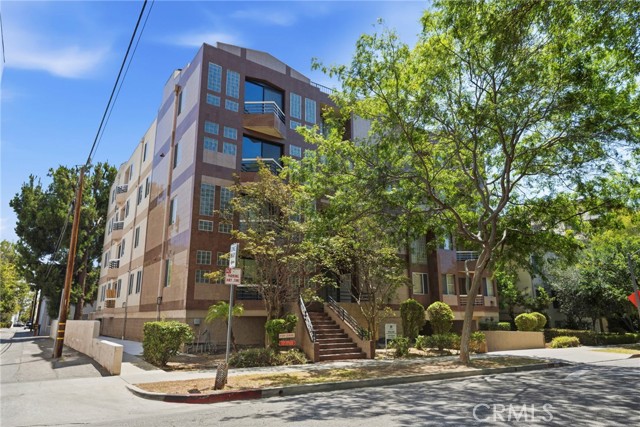 120 S Crescent