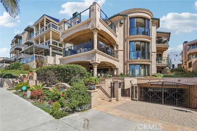 357 Coast S Boulevard, La Jolla CA: https://media.crmls.org/medias/7225131b-ace0-485e-8172-23362a6810d5.jpg