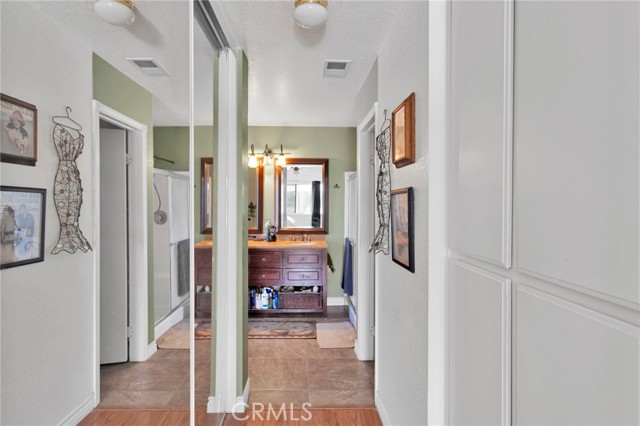 Detail Gallery Image 18 of 48 For 14405 Cedar, Hesperia,  CA 92344 - 4 Beds | 2 Baths