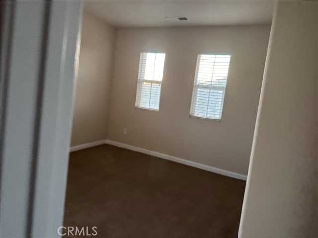 1060 Saltbush Lane, Hemet CA: https://media.crmls.org/medias/72268051-7dfd-45fe-ba5d-87ccebdf9537.jpg