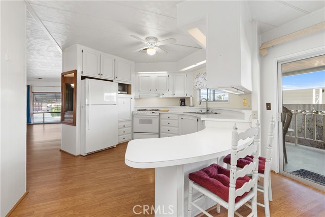 Detail Gallery Image 12 of 34 For 1251 Lugonia #54,  Redlands,  CA 92374 - 2 Beds | 2 Baths