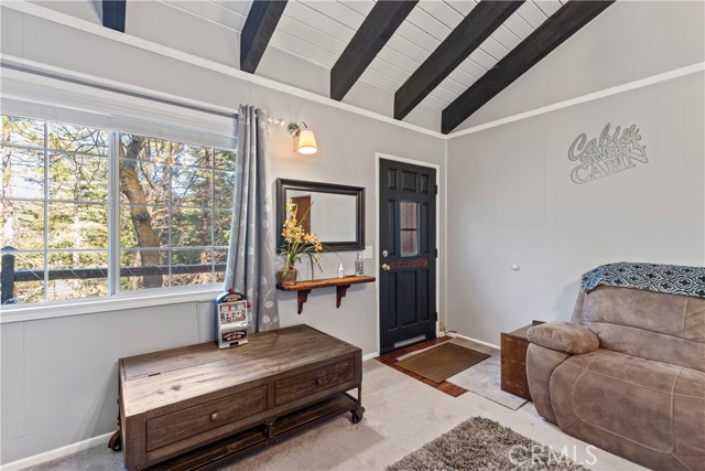 Detail Gallery Image 5 of 31 For 26648 Lake Forest Dr, Twin Peaks,  CA 92391 - 3 Beds | 2 Baths