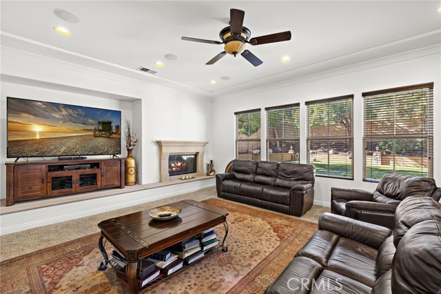 Detail Gallery Image 13 of 32 For 8120 Sunset Rose Dr, Corona,  CA 92883 - 5 Beds | 5/1 Baths