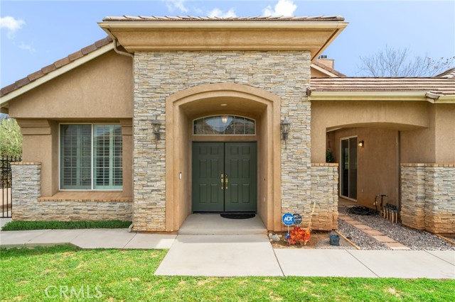 Detail Gallery Image 3 of 36 For 12953 Lynd Ct, Yucaipa,  CA 92399 - 4 Beds | 3/1 Baths