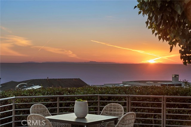 Detail Gallery Image 1 of 60 For 1401 Bounty Way, Laguna Beach,  CA 92651 - 5 Beds | 4 Baths