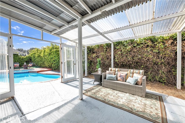 450 Anchor Way, Carlsbad CA: https://media.crmls.org/medias/72285f17-d4ec-41df-877d-fa6444897d19.jpg