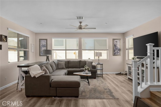 24206 Dandelion Court, Lake Elsinore CA: https://media.crmls.org/medias/72287918-0c1e-4689-932d-b2ef18ba233a.jpg