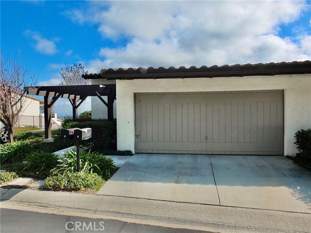 3 Avocado Lane, Rolling Hills Estates, California 90274, 2 Bedrooms Bedrooms, ,2 BathroomsBathrooms,Residential,Sold,Avocado,PW23025359