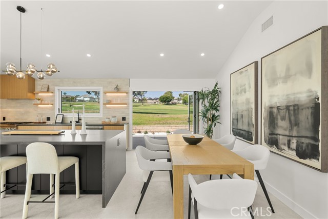 Detail Gallery Image 19 of 33 For 19741 Quiet Bay Ln, Huntington Beach,  CA 92648 - 3 Beds | 2 Baths