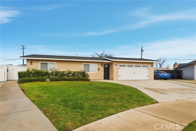 Detail Gallery Image 2 of 28 For 1647 N Lake, Ontario,  CA 91764 - 3 Beds | 2 Baths