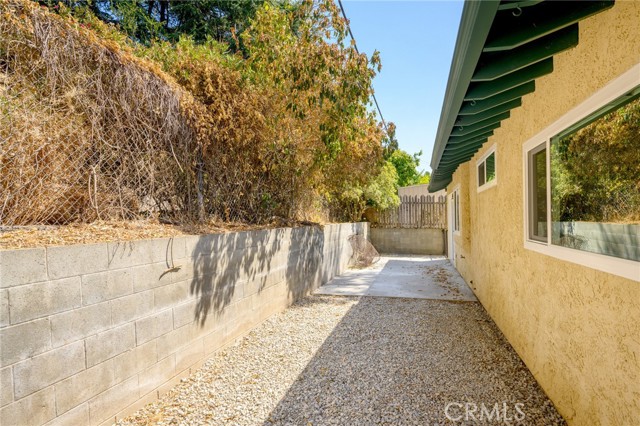 Detail Gallery Image 17 of 21 For 3433 Montrose #B,  La Crescenta,  CA 91214 - 2 Beds | 1 Baths