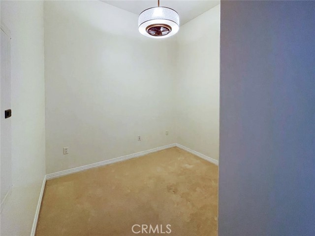931 E Walnut Street, Pasadena CA: https://media.crmls.org/medias/722bbd93-898b-46b3-a44a-5c34a3da30f9.jpg