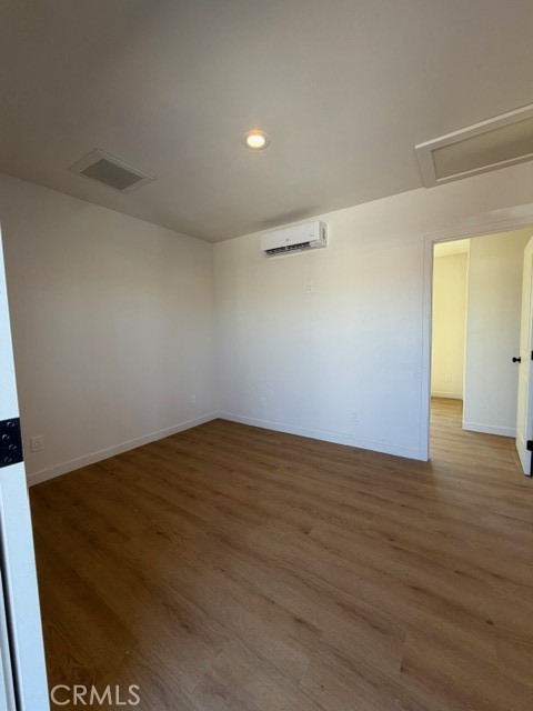 Detail Gallery Image 5 of 21 For 1327 W 89th St a,  Los Angeles,  CA 90044 - 1 Beds | 1 Baths