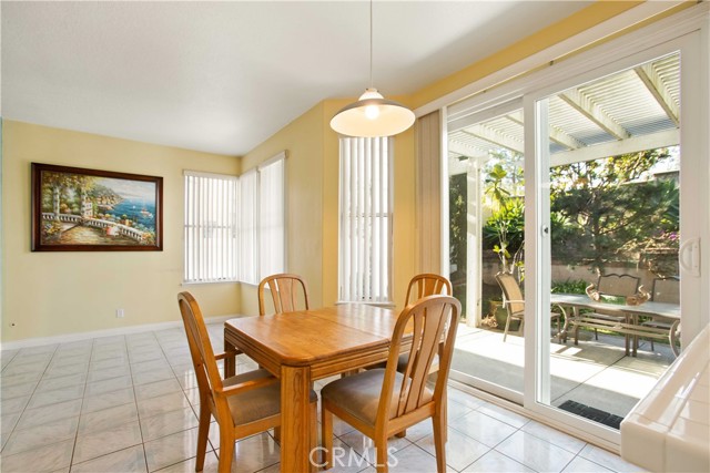 Detail Gallery Image 10 of 36 For 51 Toulon, Lake Forest,  CA 92610 - 4 Beds | 2/1 Baths