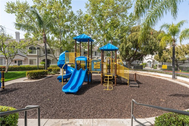 Detail Gallery Image 20 of 25 For 7543 W Liberty Parkway #703,  Fontana,  CA 92336 - 3 Beds | 2/1 Baths
