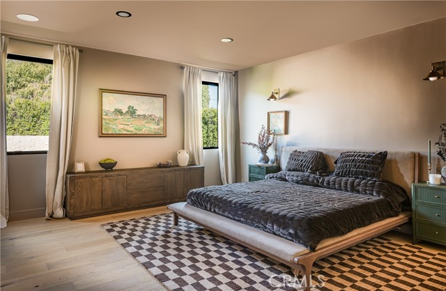 Detail Gallery Image 21 of 65 For 15719 Hartsook St, Encino,  CA 91436 - 4 Beds | 4/1 Baths