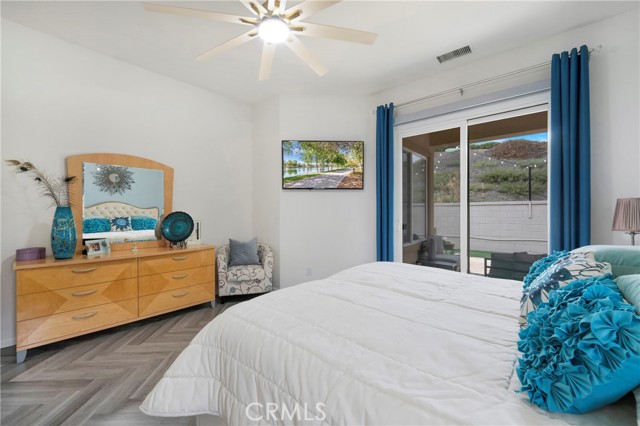 Detail Gallery Image 10 of 28 For 24033 Watercress, Corona,  CA 92883 - 2 Beds | 2 Baths