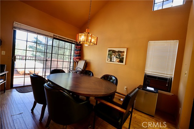 Detail Gallery Image 7 of 28 For 40547 Saddleback Rd, Bass Lake,  CA 93604 - 3 Beds | 2/1 Baths