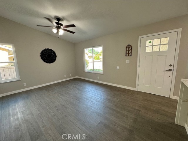 Detail Gallery Image 9 of 24 For 25561 Alicante Dr, Valencia,  CA 91355 - 3 Beds | 2 Baths
