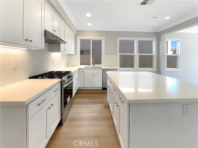 Image 10 of 28 For 37326 La Lune Avenue