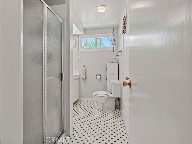 1511 N Maple Street, Burbank CA: https://media.crmls.org/medias/722ee6d6-458c-4436-aba4-6d1344e27e87.jpg