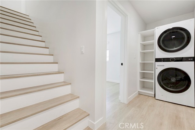 Detail Gallery Image 11 of 24 For 2641 Hermosa a,  Montrose,  CA 91020 - 4 Beds | 2 Baths