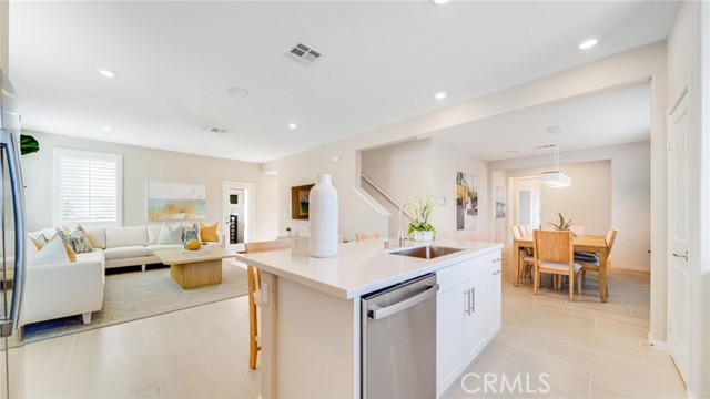 10843 Pala Bells Street, Loma Linda CA: https://media.crmls.org/medias/722fc01c-fdb8-43ba-a64a-d225a319600e.jpg