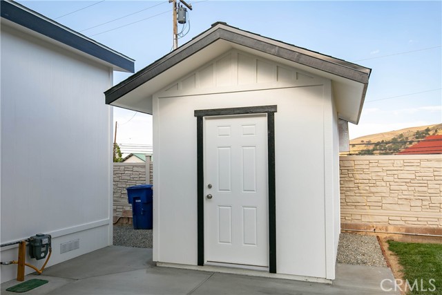 Detail Gallery Image 6 of 17 For 657 Lebec Rd #2,  Lebec,  CA 93243 - 3 Beds | 2 Baths